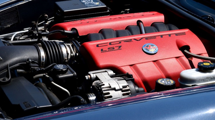 Chevrolet LS7 engine with red fuel rail covers