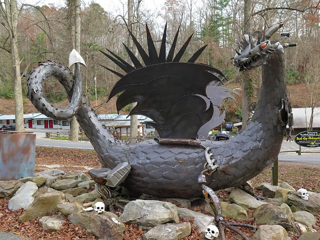 Original dragon at the Tail of the Dragon