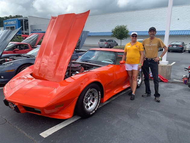 Custom 1978 orange Corvette coupe