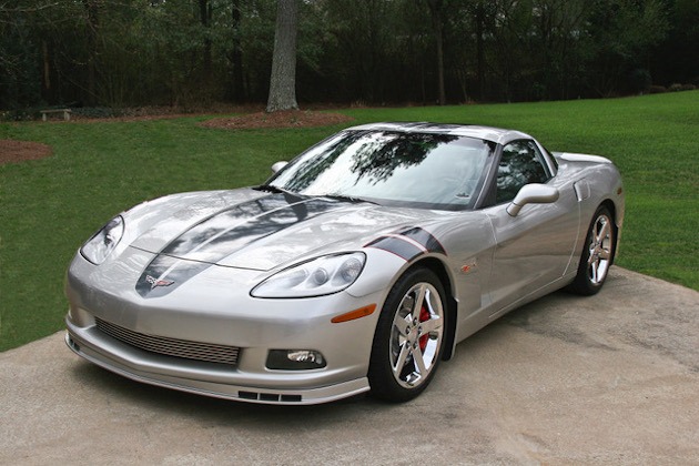 Sixth-generation Corvette with a racing stripe