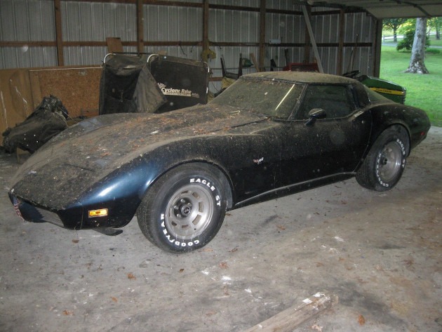 Third-generation Blue Corvette barn-find