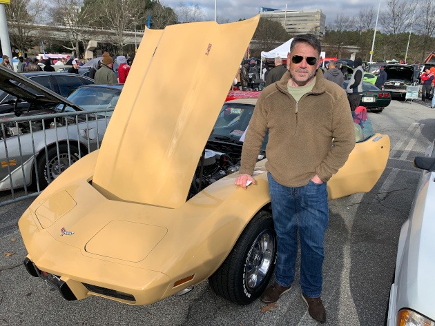 1977 Corvette tan-colored Corvette coupe