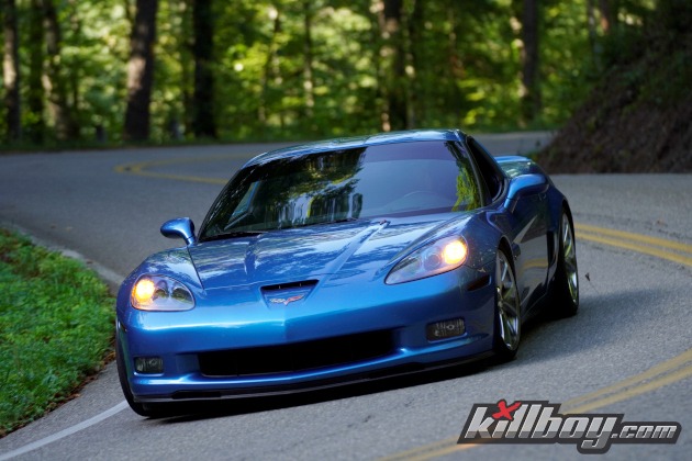 Sixth-generation Corvette coupe in blue