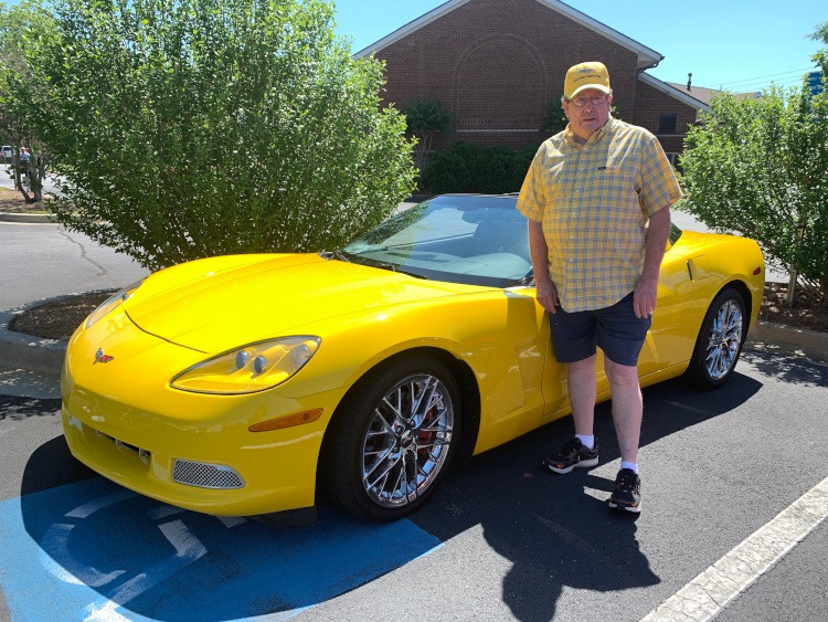 Sixth-generation Corvette coupe in Velocity Yellow