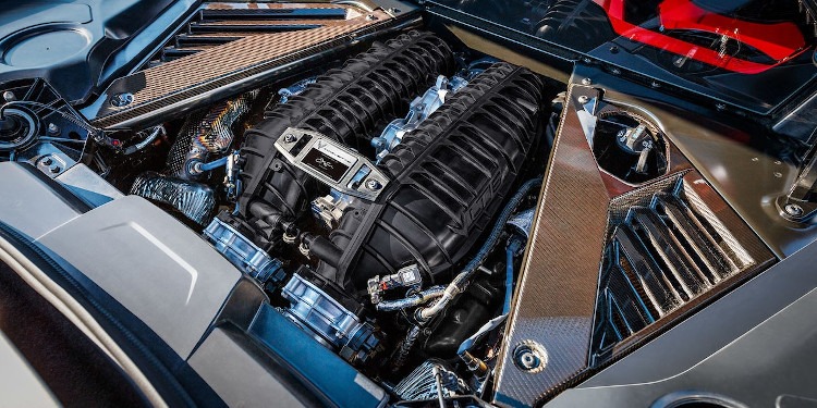 The new flat-plane crank engine in a Corvette