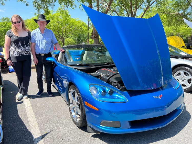 Sixth-generation Jetstream Blue Metallic Tintcoat Corvette convertible