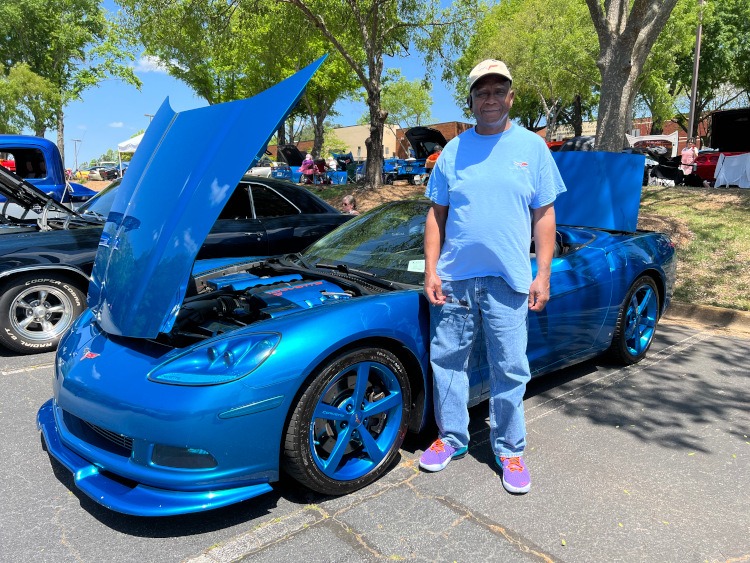 Custom sixth-generation blue Corvette convertible