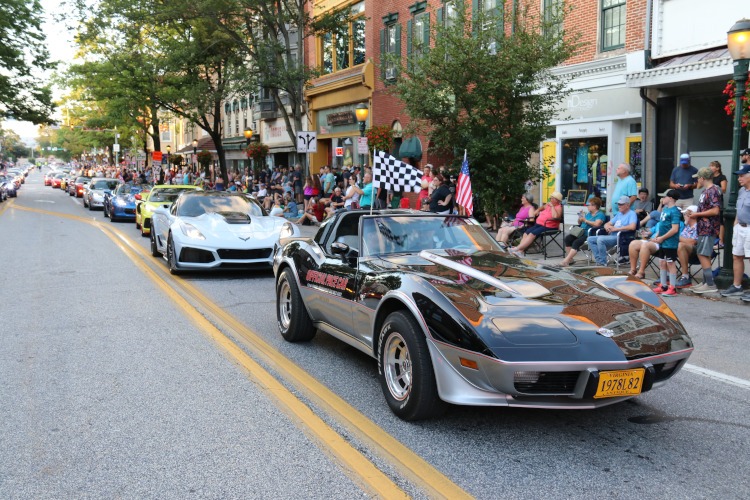 Carlisle, Pennsylvania hosts parade of Corvettes
